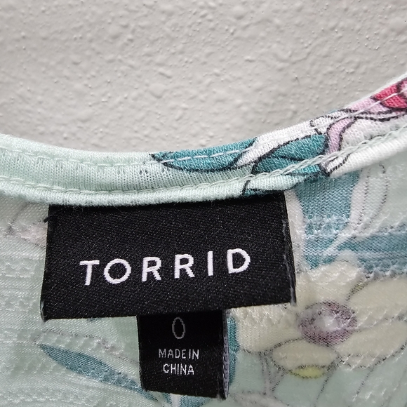 Torrid Ruffle Tanktop 0 - Picture 3 of 7